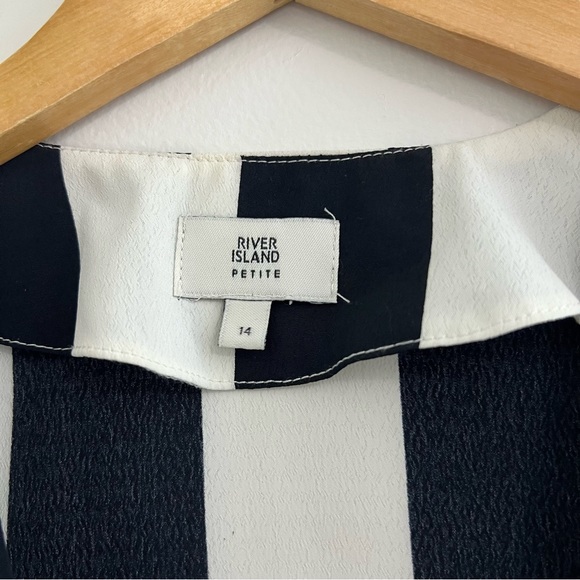 River Island Petite Black White Striped Bell Sleeves Wrap Top - Picture 3 of 8